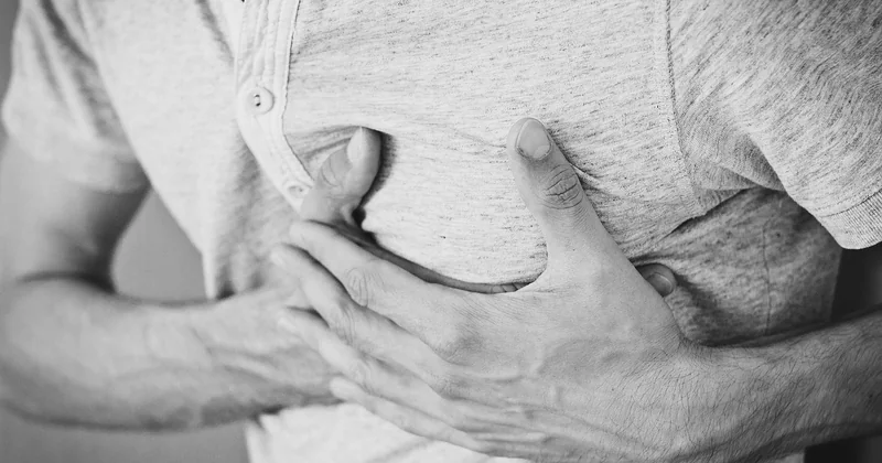 Les signes précoces qui apparaissent plusieurs jours ou semaines avant